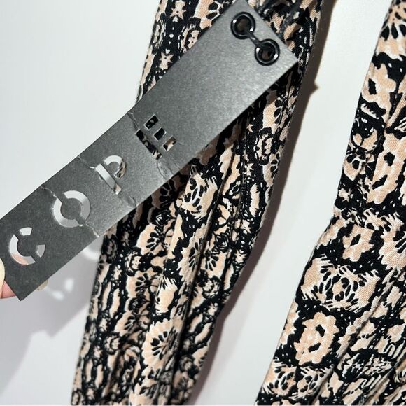 Urban Outfitters COPE Mini Long Sleeve Dress w/Black/Beige/ White Abstract Print - Picture 9 of 11